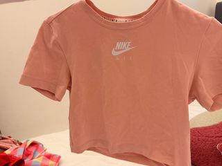 Blusa Nike Air Rosa Crop Top