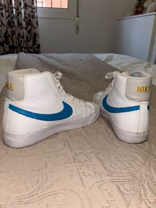 Nike Blazer Mid '77 Blancas y Azules