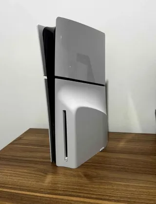 PS5 Slim Disco 1TB + 2 Mandos