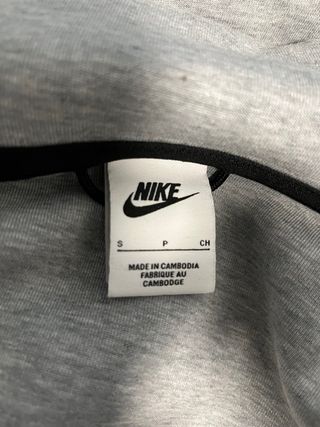 Sudadera Nike Tech Gris