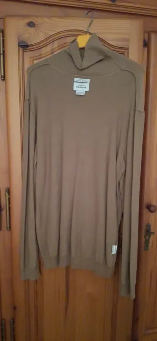 Jersey cuello alto Pull&Bear marrón Talla M