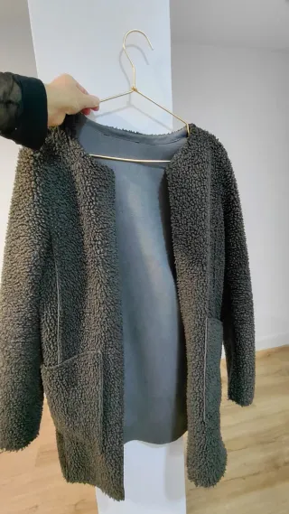 Abrigo de mujer de otoño invierno borreguito gris