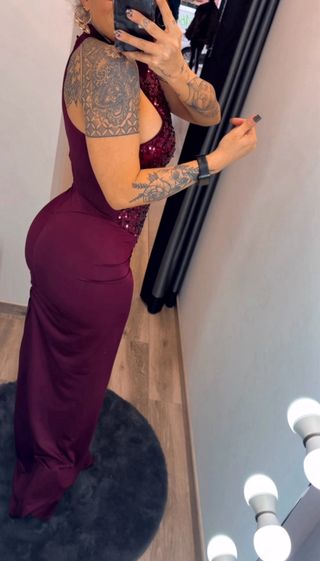 Vestido largo lentejuelas y abertura