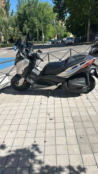 Yamaha XMAX 400 ABS (2018)
