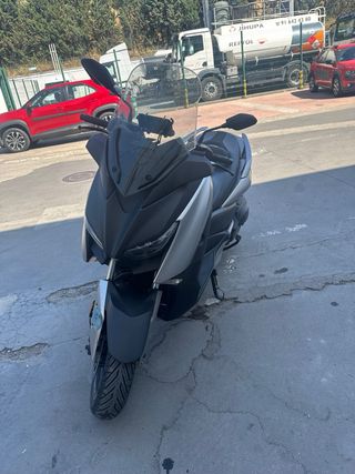Yamaha XMAX 400 ABS (2018)