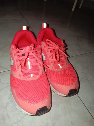 Zapatillas Deportivas Kalenji Rosas y Blancas