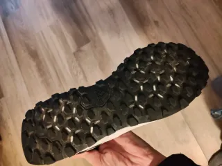 Zapatillas Hockey Adidas Negras/Blancas 37.5