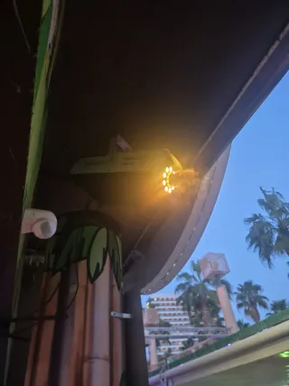 Máquina de humo BeamZ S1500 LED