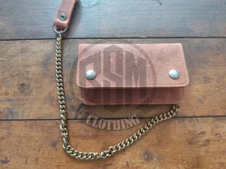 Portafoglio in pelle con catena