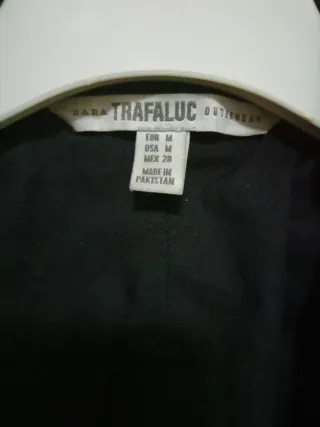 Chaqueta de Piel Negra Zara