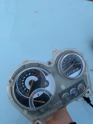 Cuadro de instrumentos Yamaha Aerox