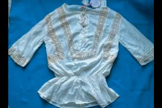 Blusa Stradivarius encaje blanca Talla S