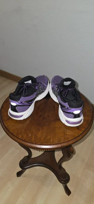 Zapatillas deportivas ASICS mujer morado/plata