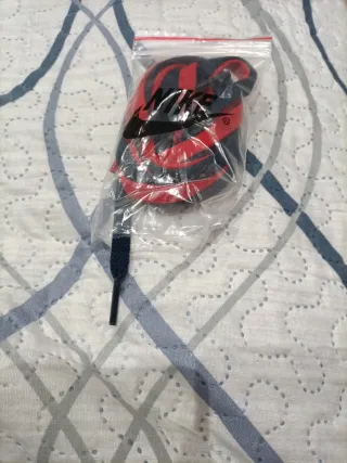 Deportivas Nike Blancas y Negras Talla 38