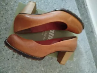 Zapatos tacón mujer MTNG marrón