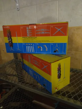 3 Expositores de globos.