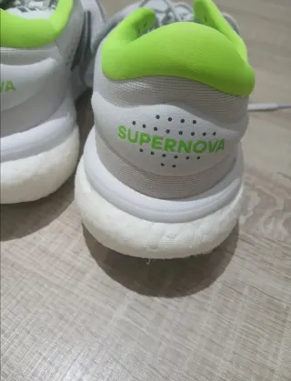 Zapatillas Adidas Blancas, Verdes y Gris 45 1/3