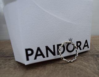 ANILLO PANDORA DE CORAZONES ANUDADES PLATA DE LEY