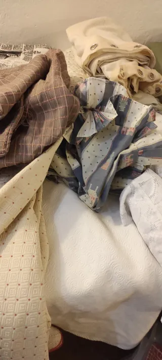 Cortinas, faldillas mesas, nuevas o sin estrenar
