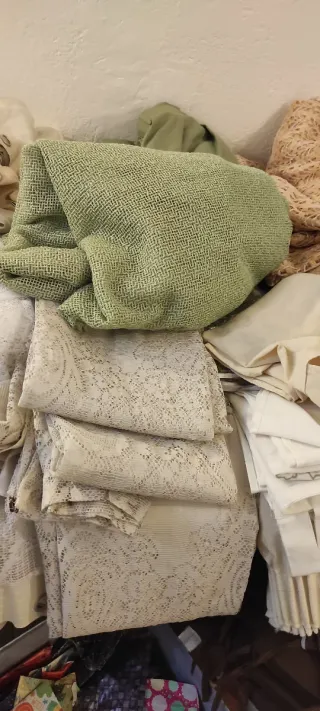 Cortinas, faldillas mesas, nuevas o sin estrenar