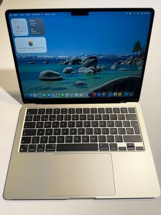 MacBook Air 13.6 8GB RAM 256GB SSD