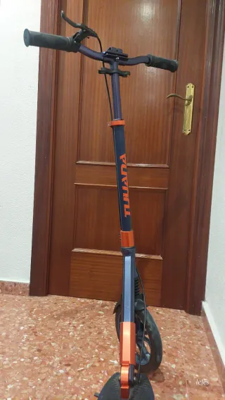 Patinete TIJUANA nuevo con freno y plegable.