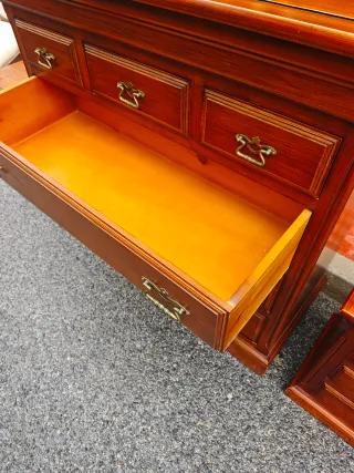 Cómoda y 2 Mesitas de Noche Madera