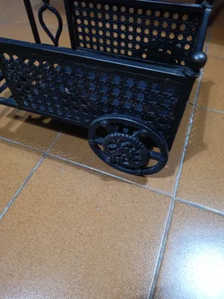 Carro de hierro para botellas