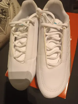 Zapatillas Puma AMG Motorsport Blancas Talla 38.5