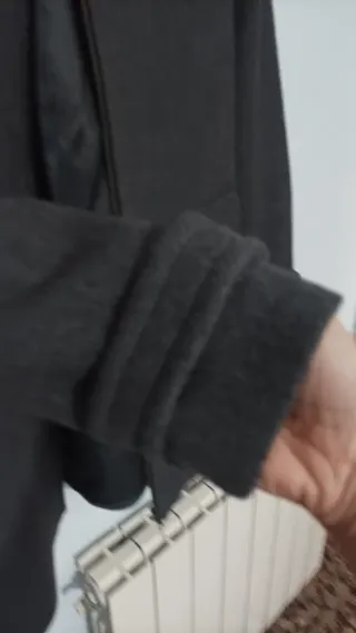 Abrigo Naf Naf gris con cuello de pelo