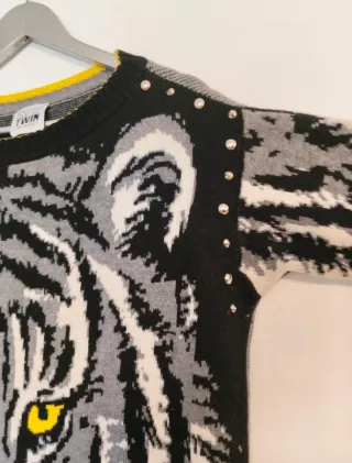 Vestido de punto Twinset con estampado de tigre