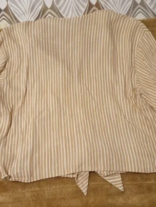 Blusa Zara Rayas Beige y Blanca