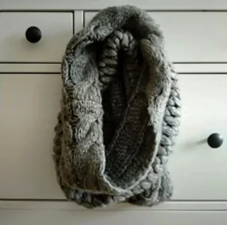 Lote 2 cuellos bufanda Zara negro y gris