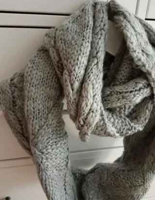 Lote 2 cuellos bufanda Zara negro y gris