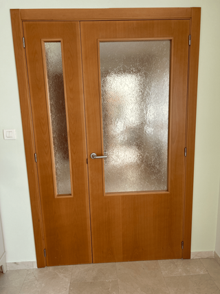 13 Puertas de madera maciza