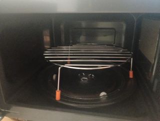 Microondas plateado 50€