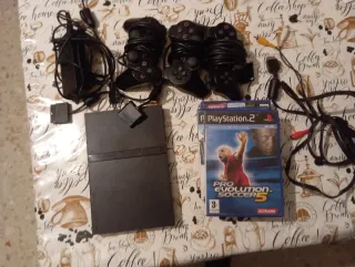 Consola PlayStation 2 Negra + Juego
