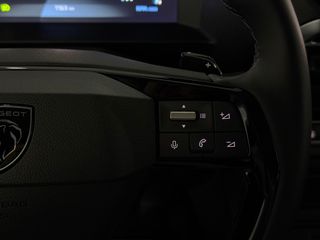 Peugeot Traveller 2025