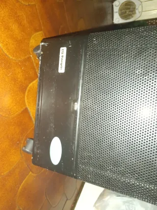 Estufa de butano negra y gris