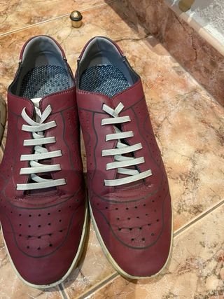 Zapatos Hombre Beige y granate