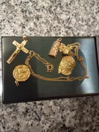 Lote 4 Joyas Oro 18k Colgantes Cruz Jesús 15.77 gr