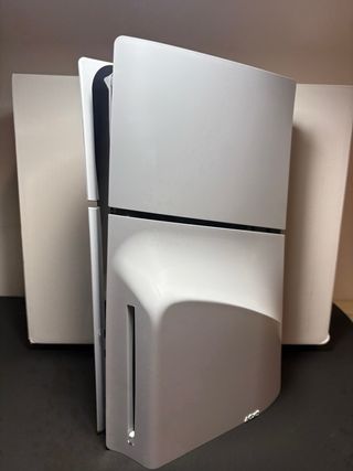 Consola Sony PS5 + Accesorios