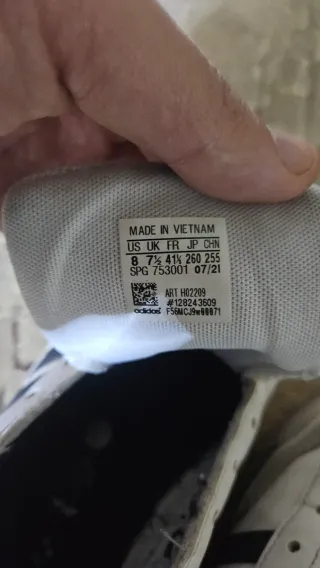 Zapatillas Adidas Blancas y Negras