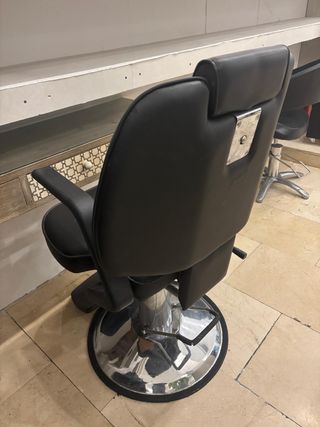 Sillón de peluquería/maquillaje negro