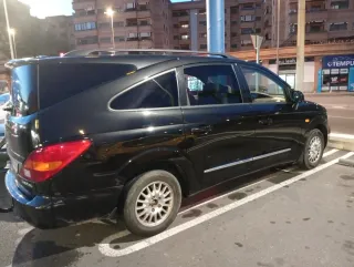 SsangYong Rodius 2011