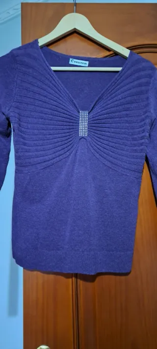 Jersey morado con pedrería
