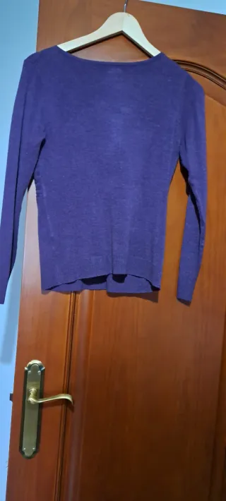 Jersey morado con pedrería