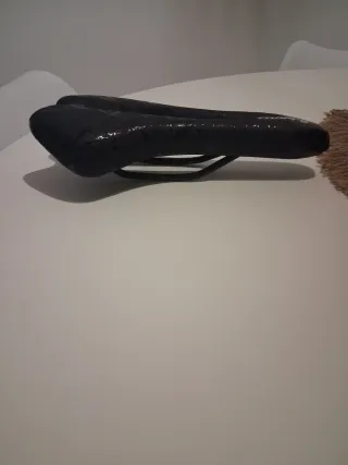 Sillín de bicicleta TOOPRE negro Sin estrenar