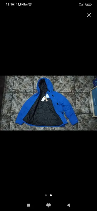 Chaqueta azul Jack & Jones con capucha