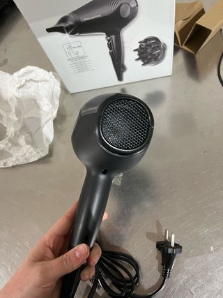 - Secador de pelo Rowenta Ultra Silence, extrema